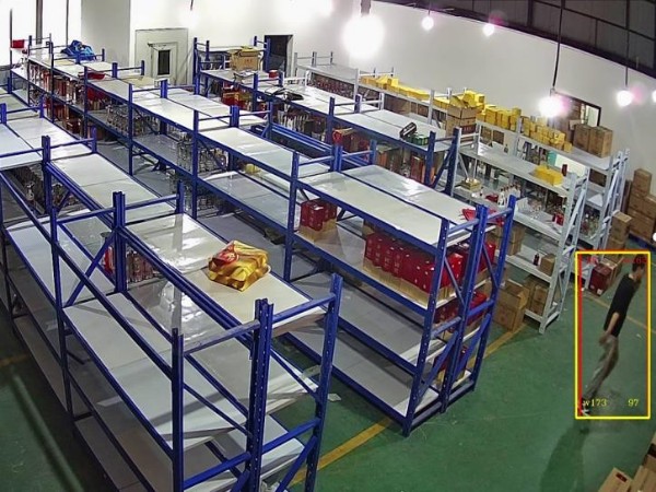 安裝AI智能監(jiān)控?cái)z像頭才能滿足倉(cāng)庫(kù)日常監(jiān)管、財(cái)物防盜的需求